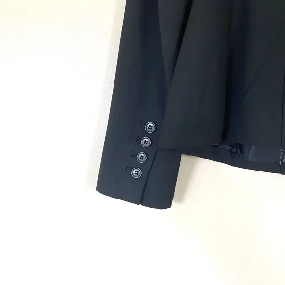 The Limited Collection Women’s Black Two Button Single Breasted Blazer Size 4 - Picture 5 of 11